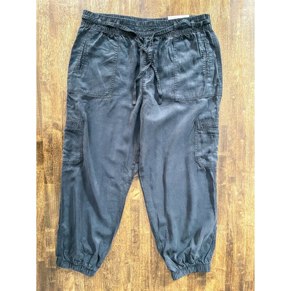 American Eagle High Rise Jogger